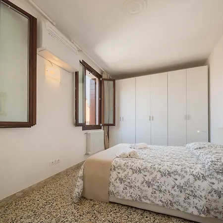 Cera Casa Margherita Венеция
