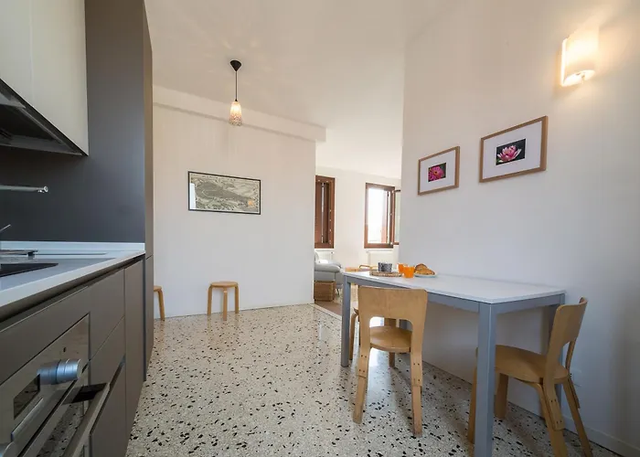 Cera Casa Margherita * Венеция