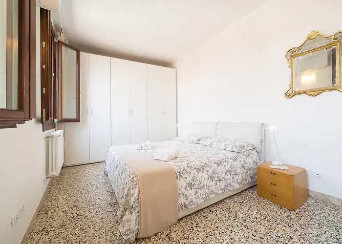 Cera Casa Margherita Apartman *