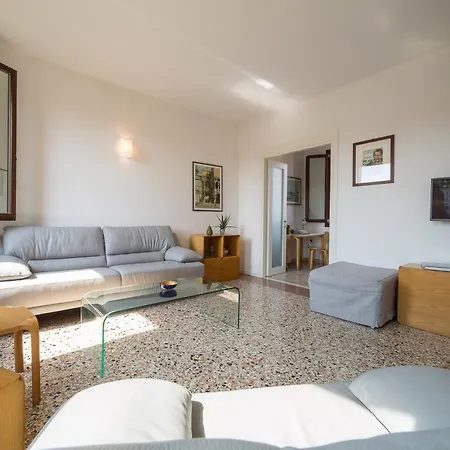 Cera Casa Margherita 公寓 *