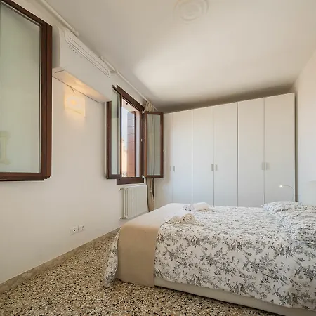 Ve.n.i.ce Cera Casa Margherita البندقية